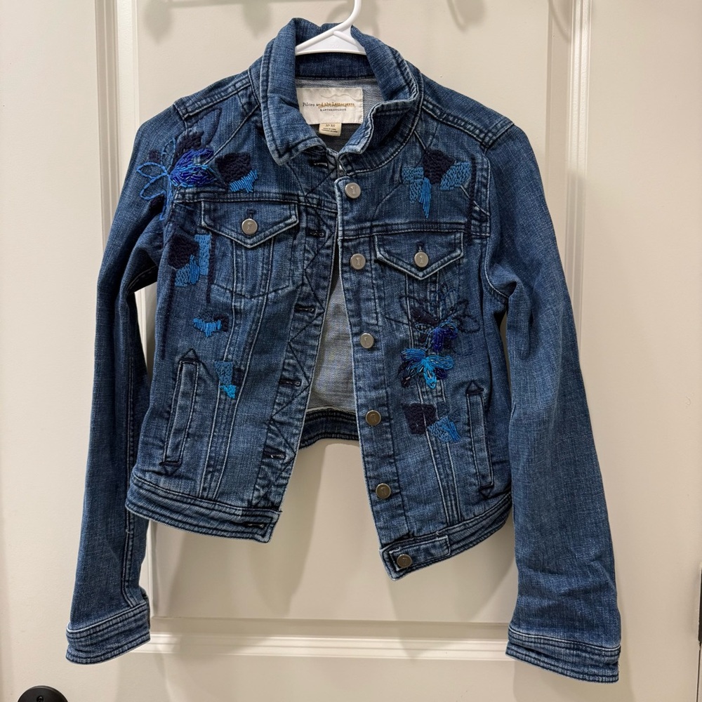 Pilcro Embroidered Beaded Denim Jacket XS Crop Anthropologie Blue Jean Boho